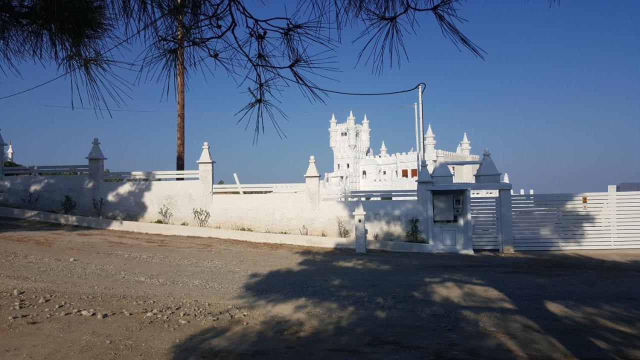 كوتاري Snow White Castle Apartment المظهر الخارجي الصورة